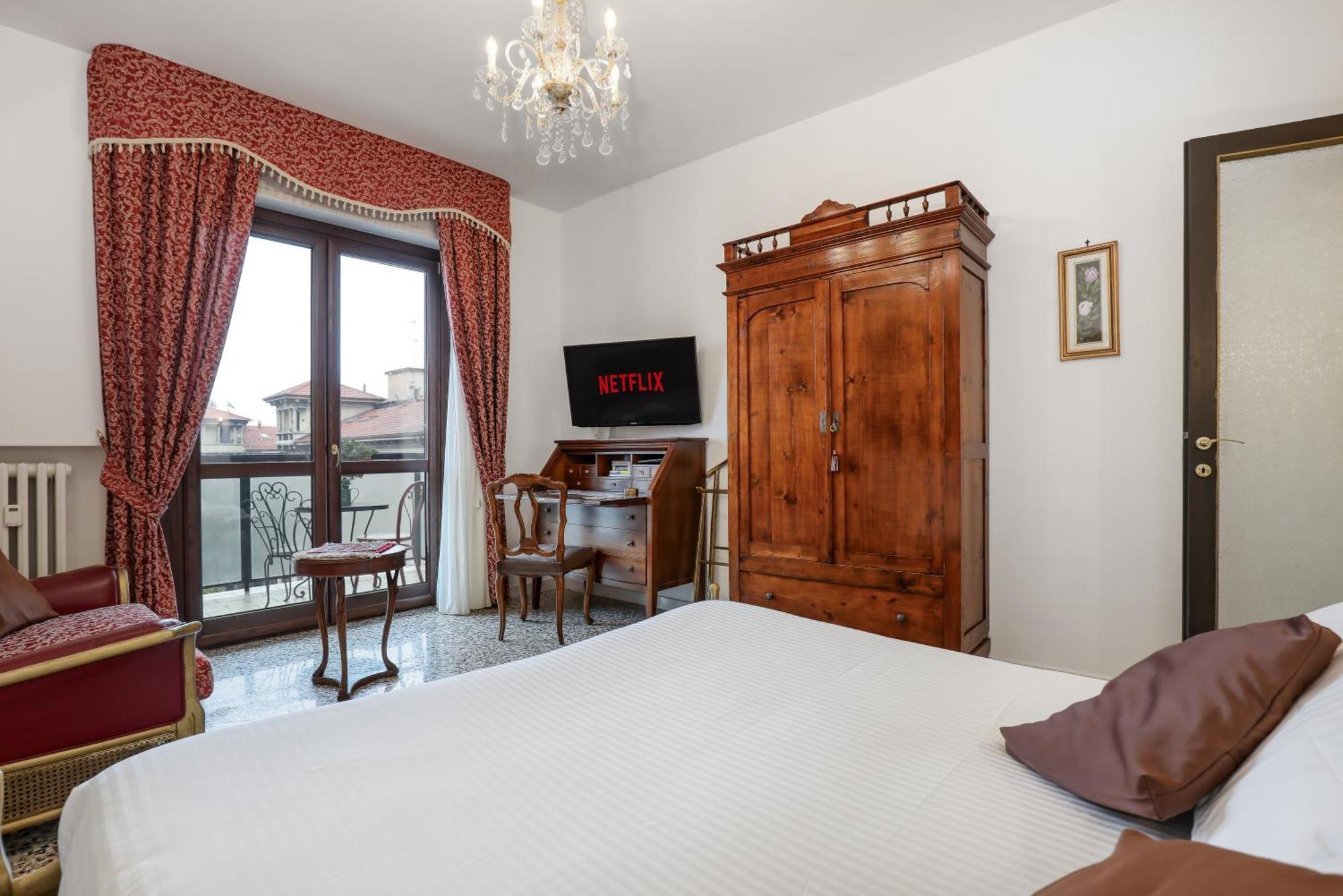 Suite Angolo Alla Stazione - Appartamento Con Terrazzo Panoramico Павия Экстерьер фото