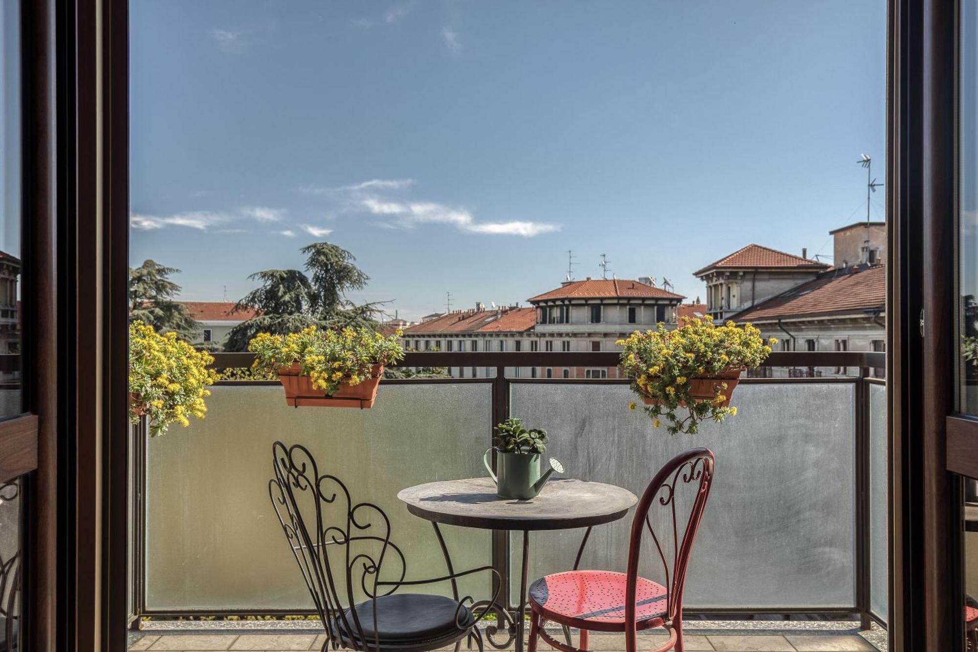 Suite Angolo Alla Stazione - Appartamento Con Terrazzo Panoramico Павия Экстерьер фото