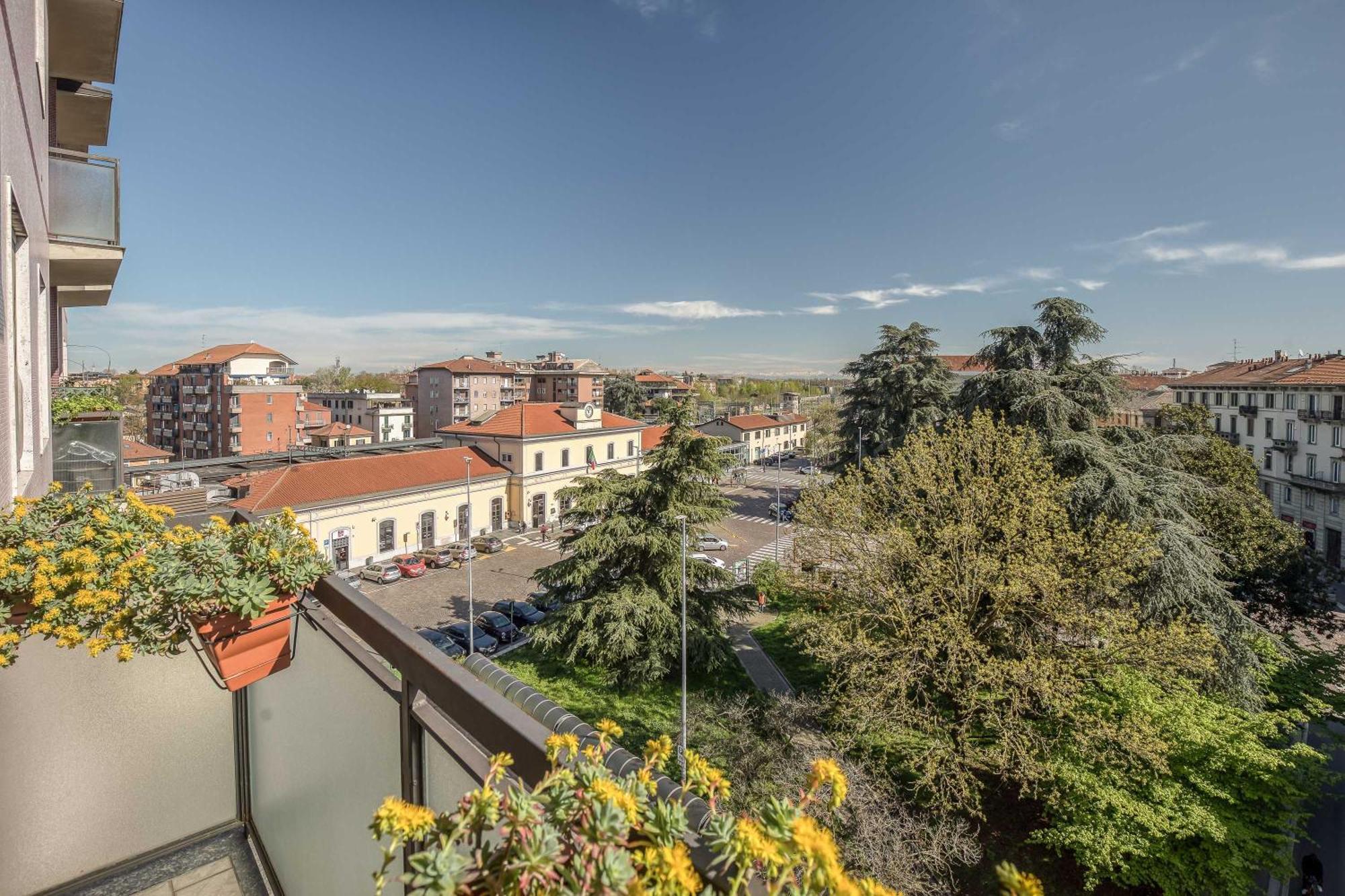 Suite Angolo Alla Stazione - Appartamento Con Terrazzo Panoramico Павия Экстерьер фото